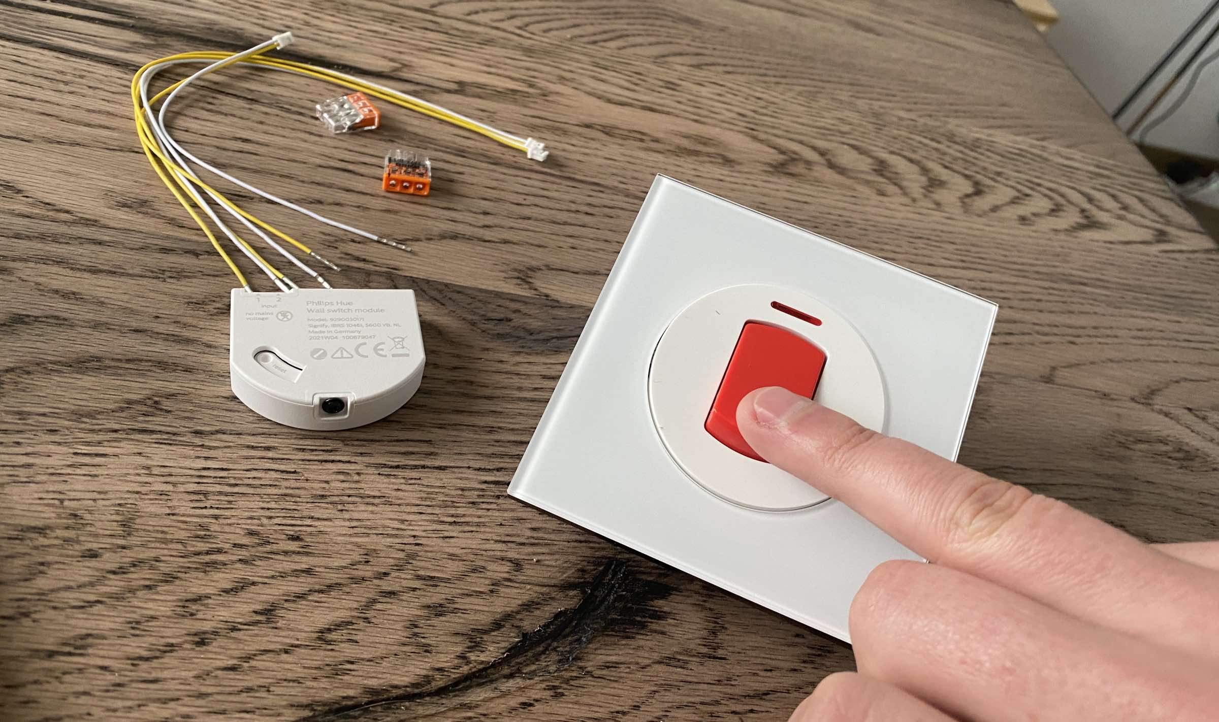 Review Philips Hue Wall Switch Module Voor Je Fysieke Schakelaars Fwd