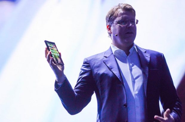 Samsung Onthult Officieel Eerste Opvouwbare Smartphone Fwd