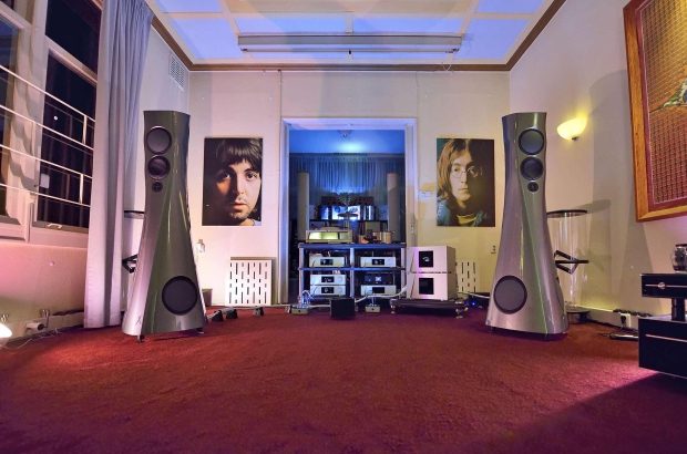 009-Rhapsody show – Estelon Forza met CH Precision