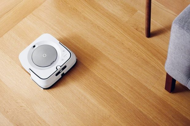 AI smart home Roomba