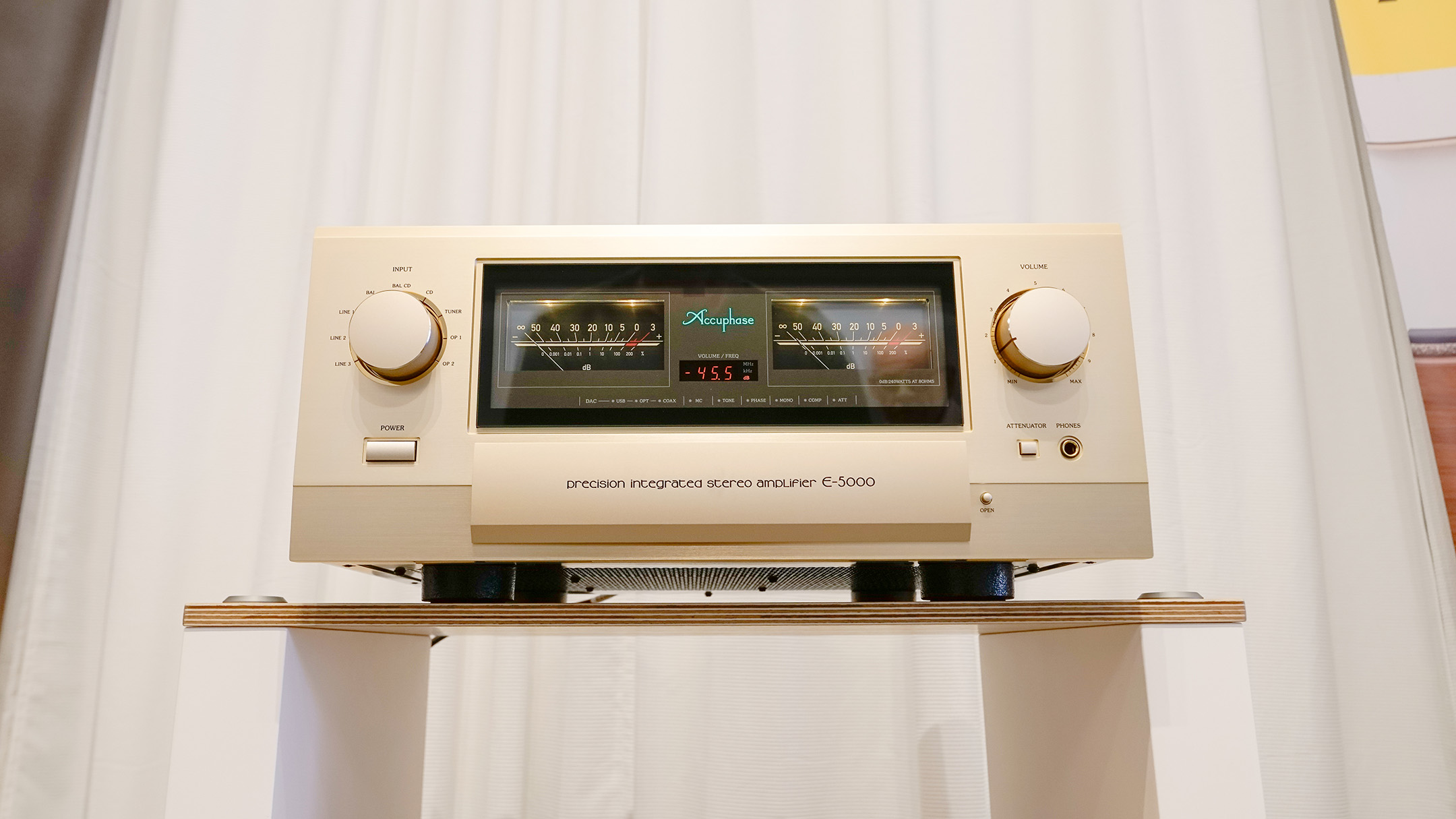 JUN JUN 701 accuphase CX-260 Accuphase CX-260