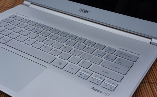 Acer-Aspire-S7-keyboard-2-review