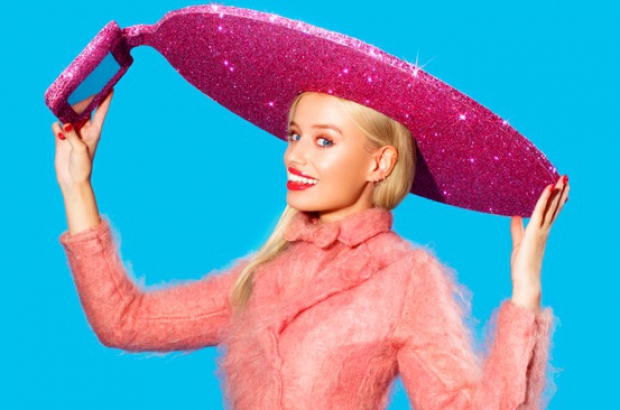 Acer-selfie-sombrero-2