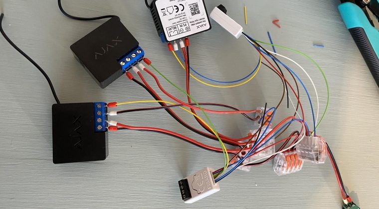 Ajax Relay aansluiten 7