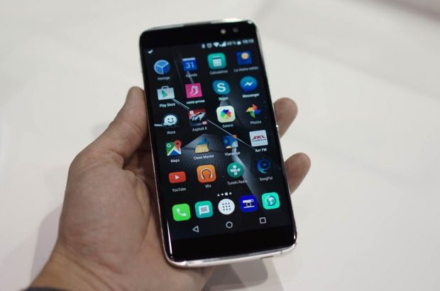 Alcatel-Idol-4S-totaal-3