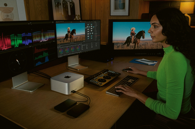 Apple_Mac Studio M4 Max_1 Firefly Upscaler 2x schalen