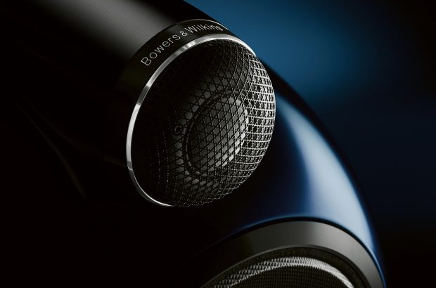 B&W_801D4 Signature_Midnight Blue Metallic – Beauty 8