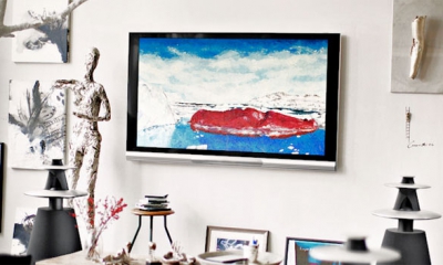 Bang-Olufsen-BeoVision-12