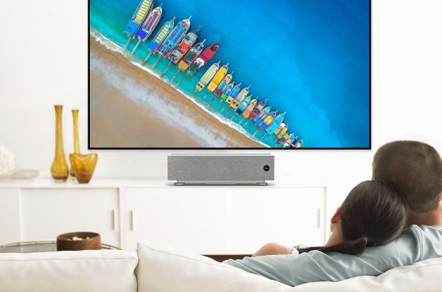 BenQ-V6000_lifestyle