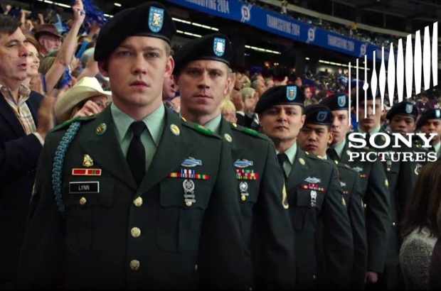 Billy Lynn Long Halftime Walk