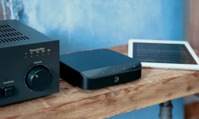 Bluesound Node_N132_Lifestyle_VINTAGE_IPAD_H_T