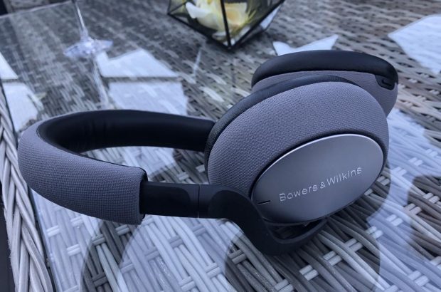 Bowers Wilkins PX7 6