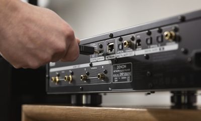 Denon DNP-2000NE aansluitingen