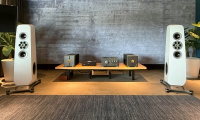 ELAC Concentro M 807_Set vooraanzicht