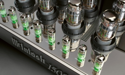 Fine Sounds_McIntosh-MC-1502-Close-Up-Vaccume-Tube