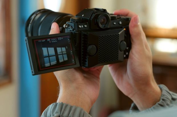 Fujifilm X-S20
