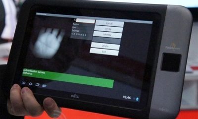 Fujitsu-palm-scanner