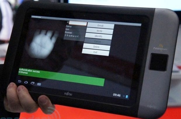 Fujitsu-palm-scanner
