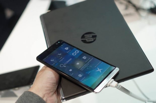 HP-Elite-X3-met-laptop-1