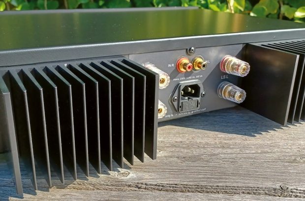 Headroom_x_Koelblokken en aansluitingen