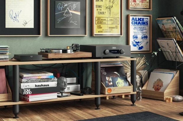 Hegel V10 – lifestyle