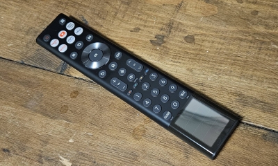 Hisense-65U8NQ-remote
