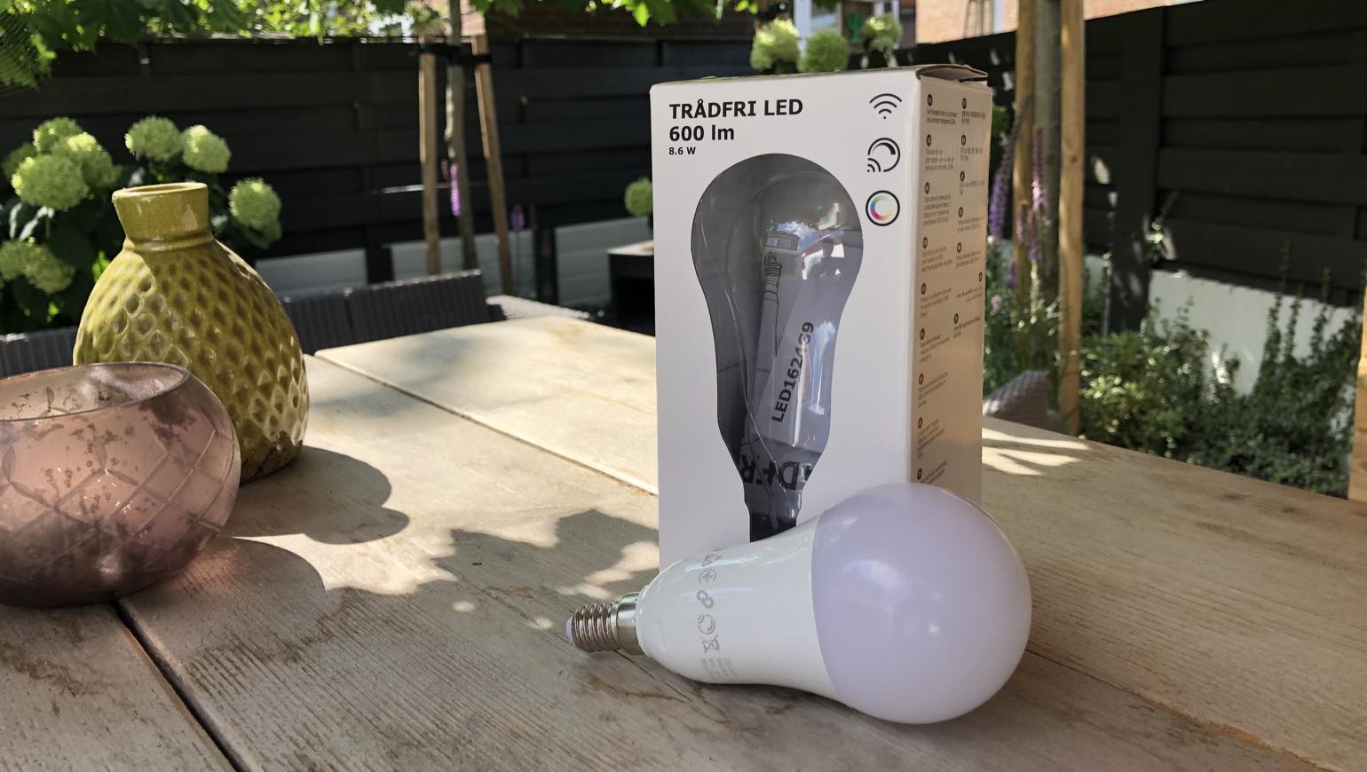 pols Drink water etiquette Review: IKEA Trådfri E14 led-lamp met Symfonisk tafellamp en Hue Bridge |  FWD