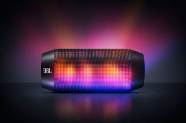 JBL lanceert lichtgevende Pulse speaker |