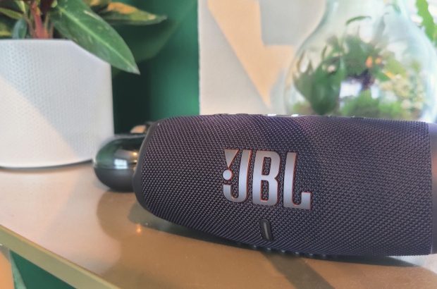 JBLChargeLifestyle
