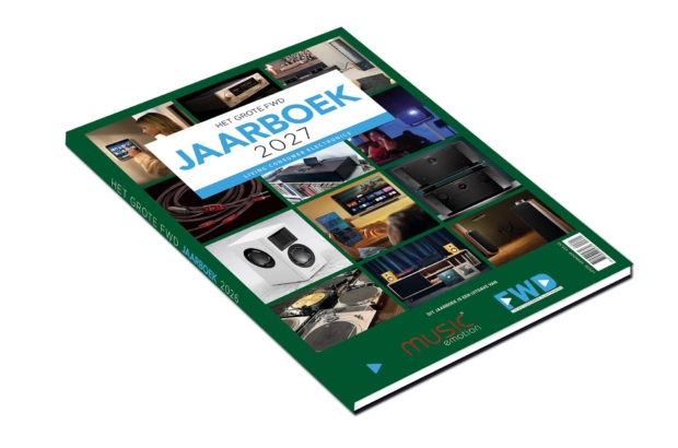 Jaarboek_cover_schuin_schaduw_2025