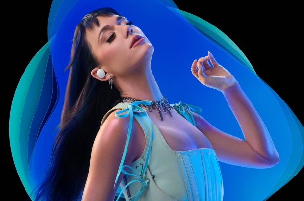 Katy Perry Denon Perl