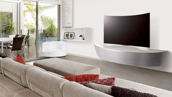 Dochter Fauteuil Maak een bed LG brengt Curved OLED TV eind dit jaar naar Nederland | FWD