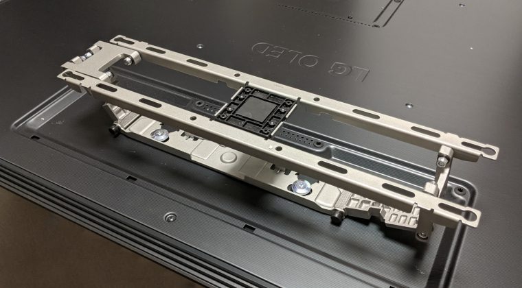 LG OLED65GX-wallmount2