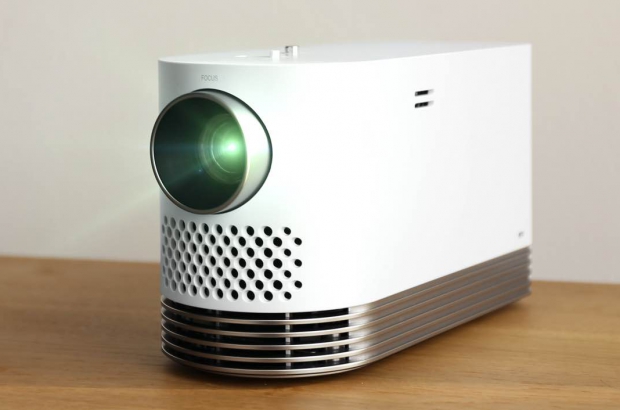 lg-probeam-hf80j-laserprojector