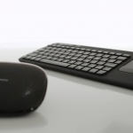 Logitech-Harmony-Smart-keyboard