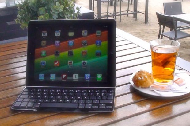 Logitech-ultrathin-keyboard-cover