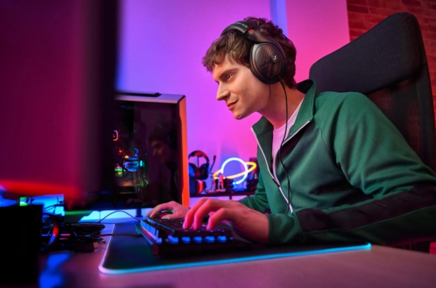 Marcedes headset