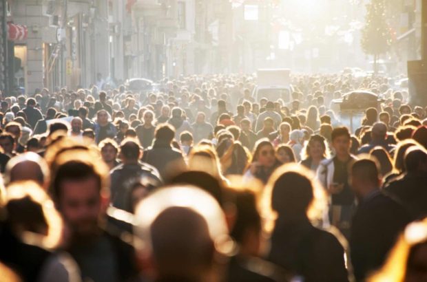 Blurred,Crowd,Of,Unrecognizable,At,The,Street