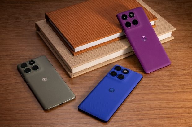 Motorola Edge 60 Pro lifestyle2