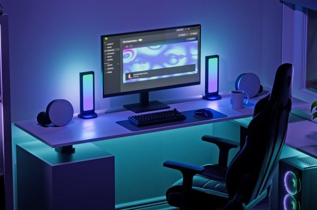 Nanoleaf Pegboard Desk Dock