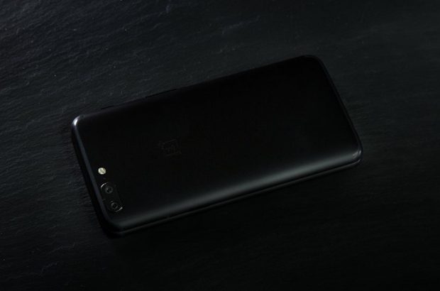 OnePlus 5T tease