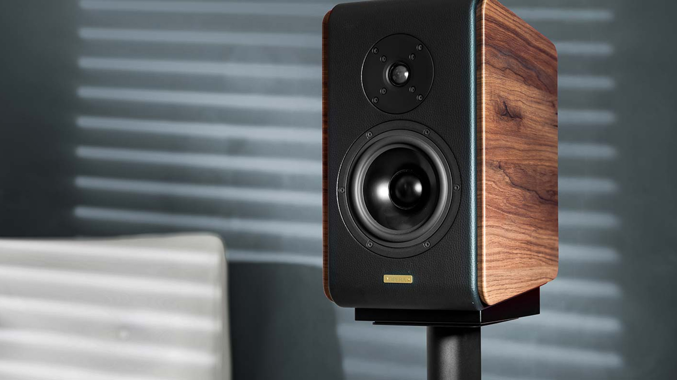 Review: Opera Prima V2 - Klein en sierlijk | FWD