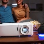 Optoma_UHZ50-lifestyle