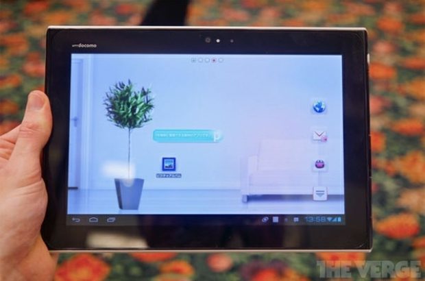 Panasonic-Eluga-Live-tablet