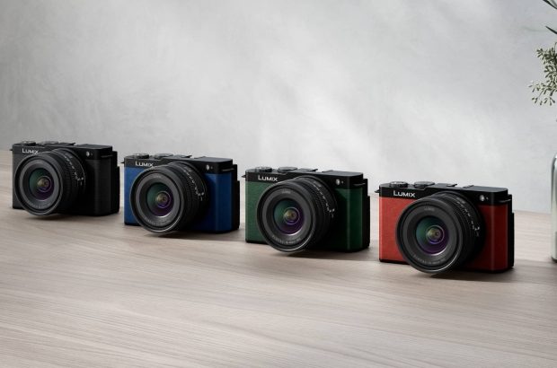 Panasonic Lumix S9