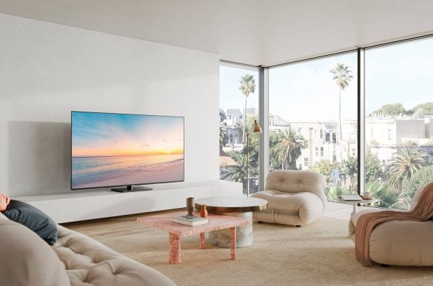Panasonic-TV55Z85A-lifestyle