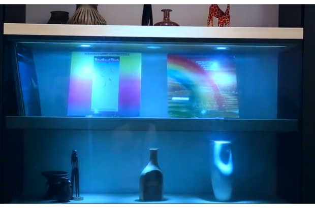 Panasonic transparante televisie