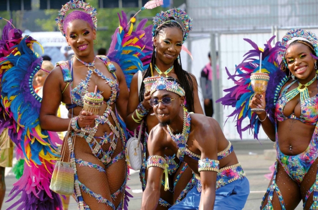 Parade2