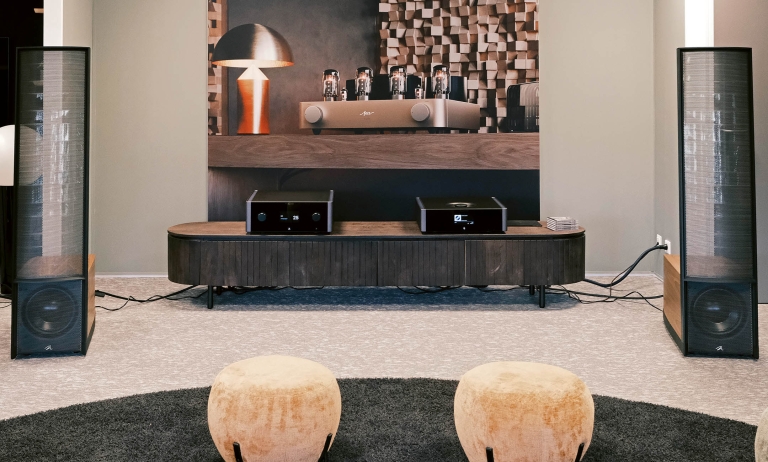 Reportage: MartinLogan Expression ESL 13A met Rotel Michi – Puur genieten met open en expressieve luisterpartners