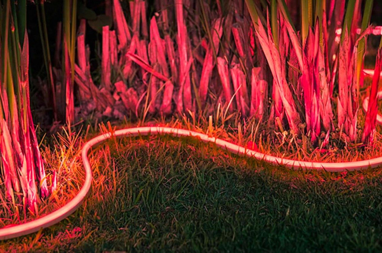 Philips Hue LightStrip voor in de tuin duikt op en verdwijnt weer FWD